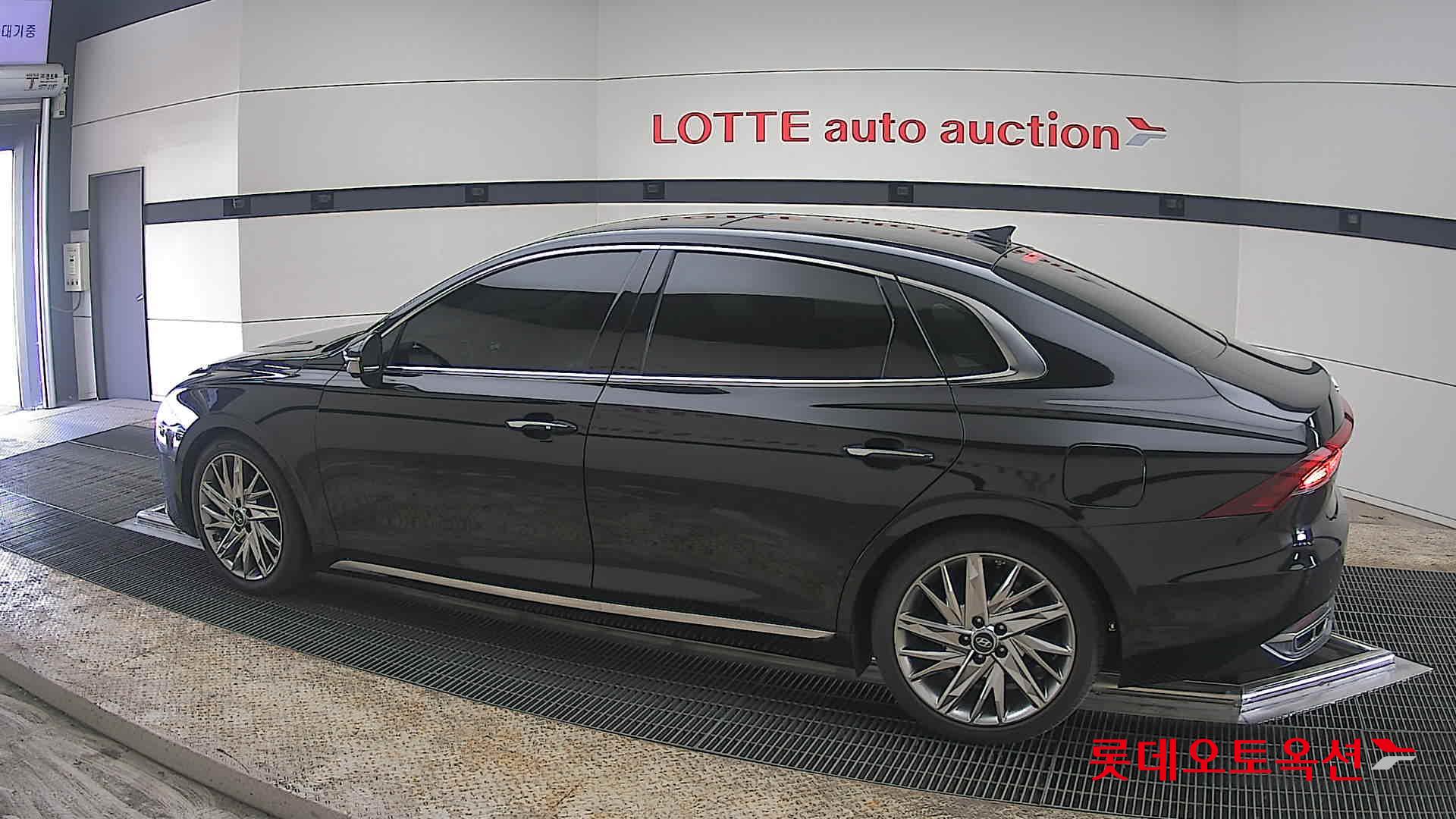 هيونداي أزيرا