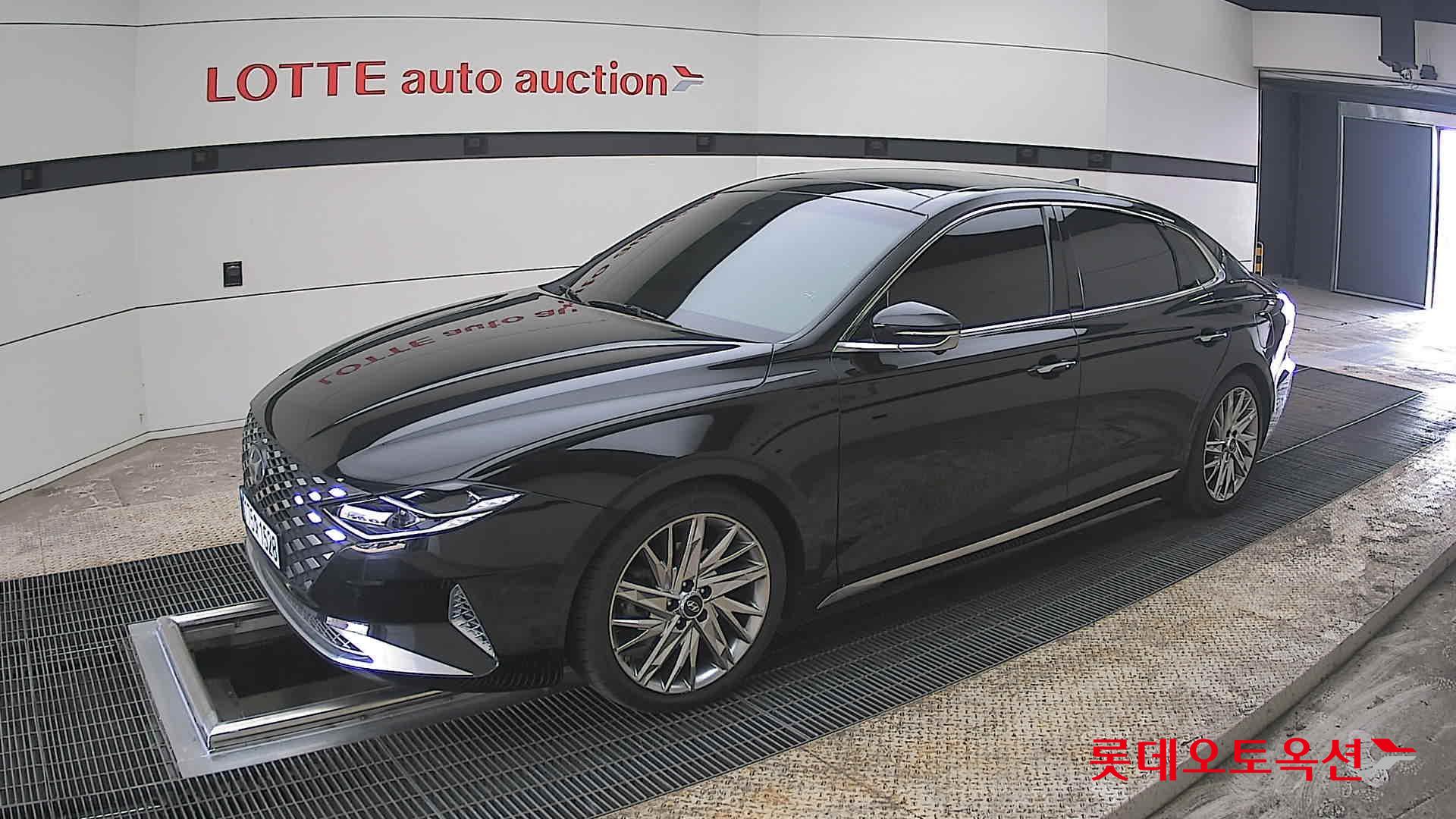 هيونداي أزيرا