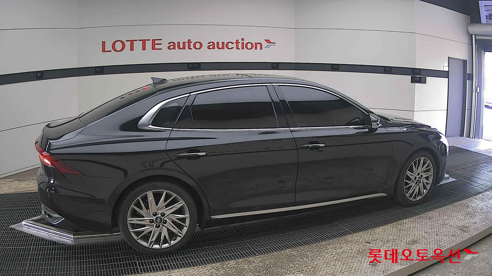 هيونداي أزيرا