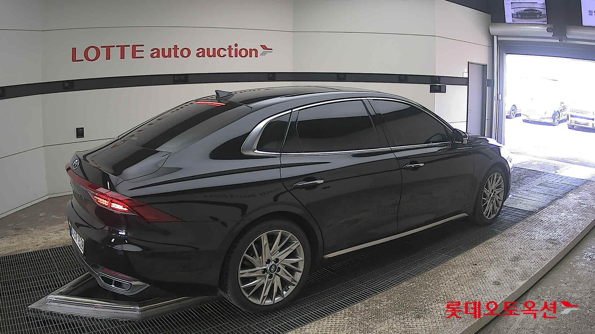 هيونداي أزيرا