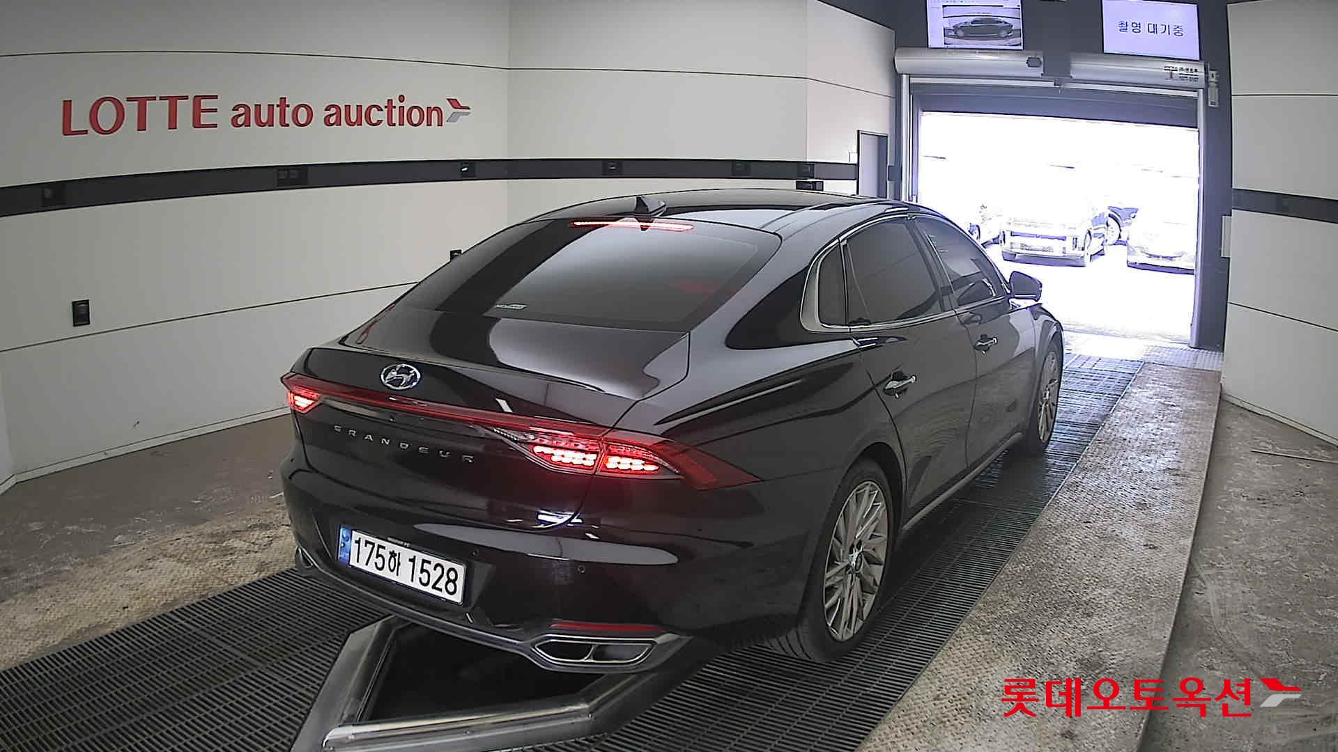 هيونداي أزيرا