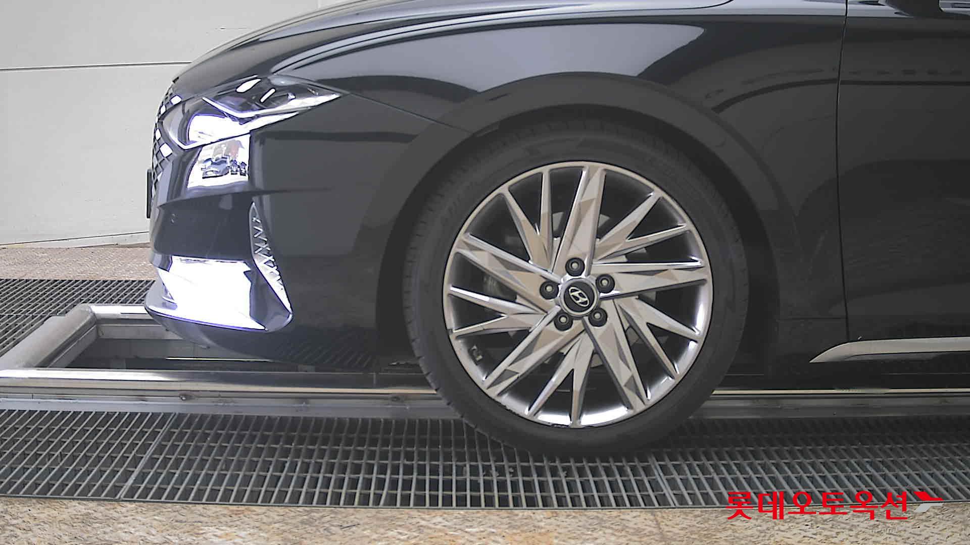 هيونداي أزيرا