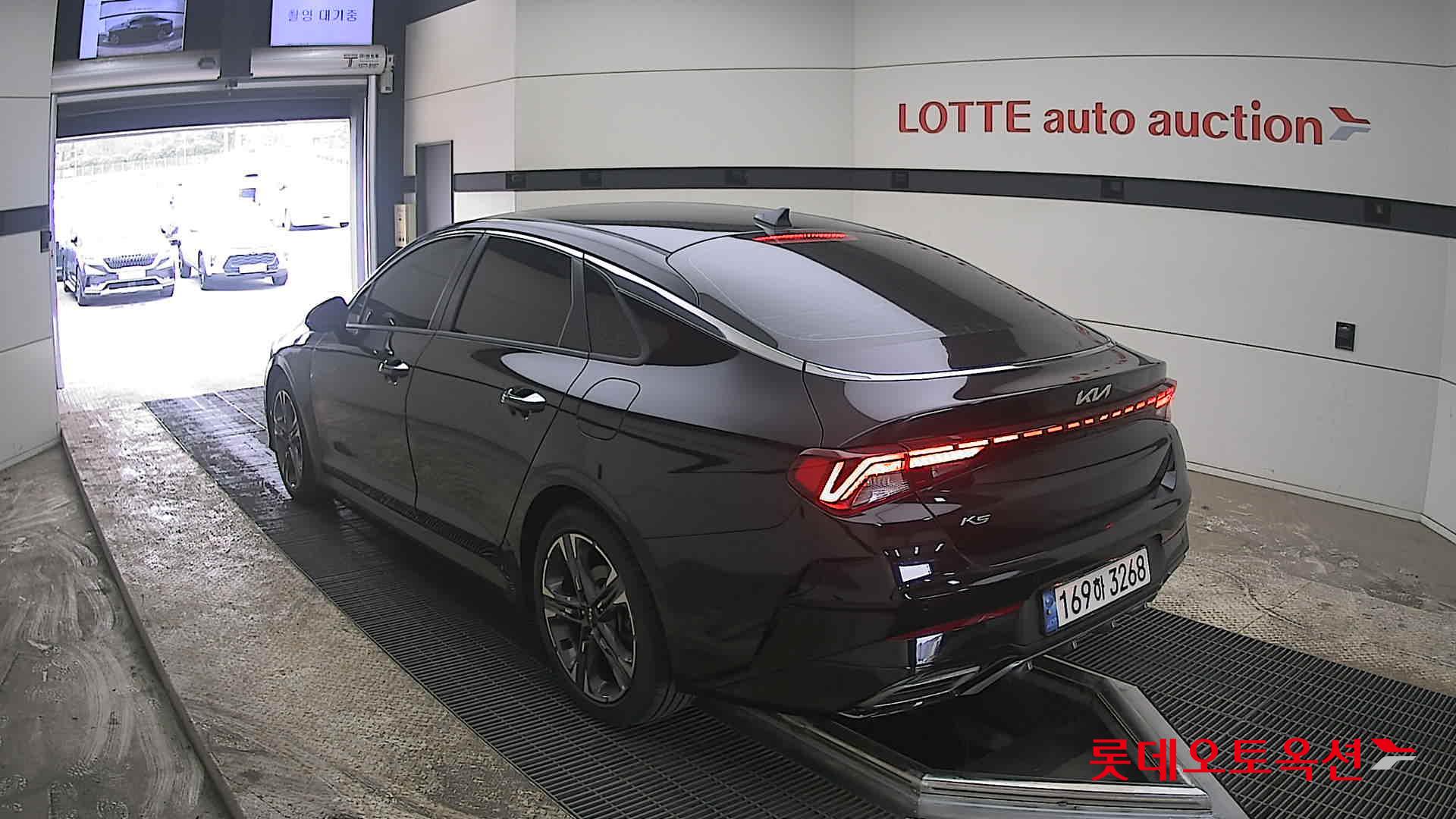 Kia K5 - 4