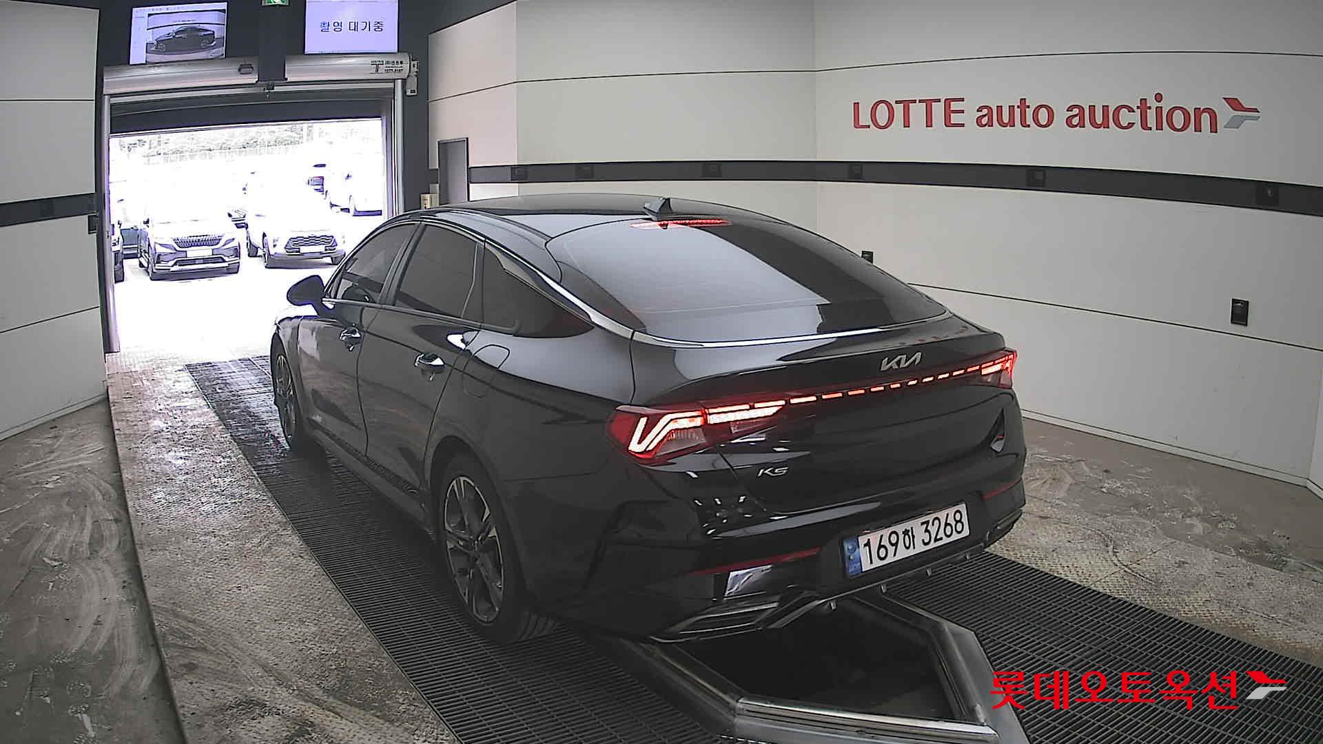 Kia K5 - 16