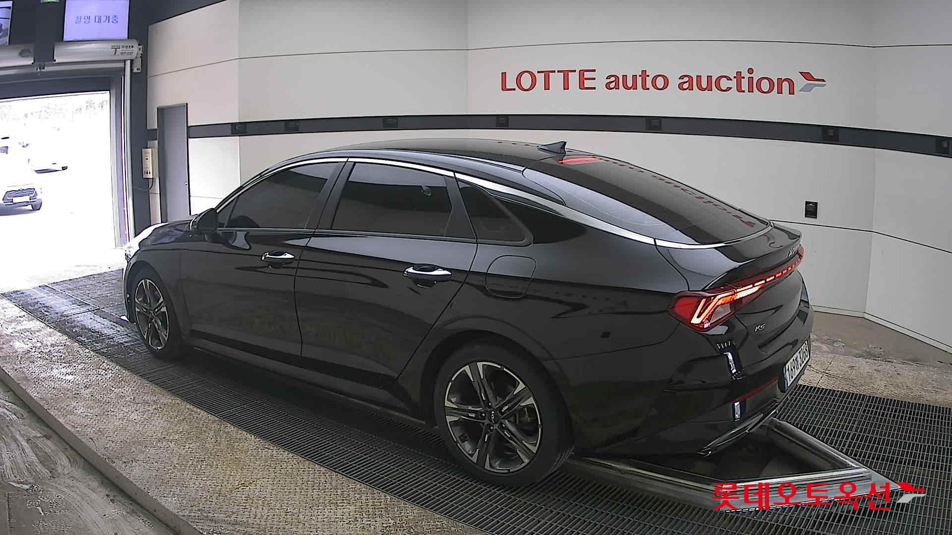 Kia K5 - 15