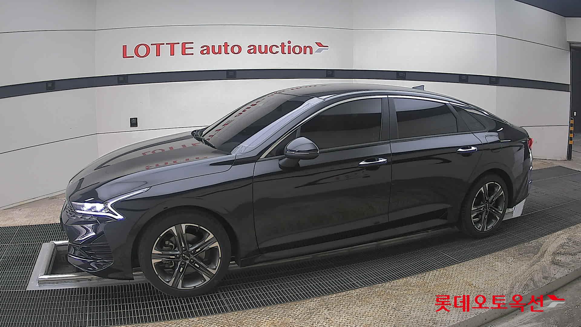 Kia K5 - 12