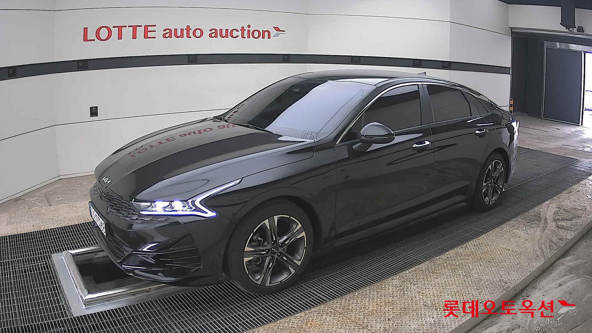 Kia K5 - 11
