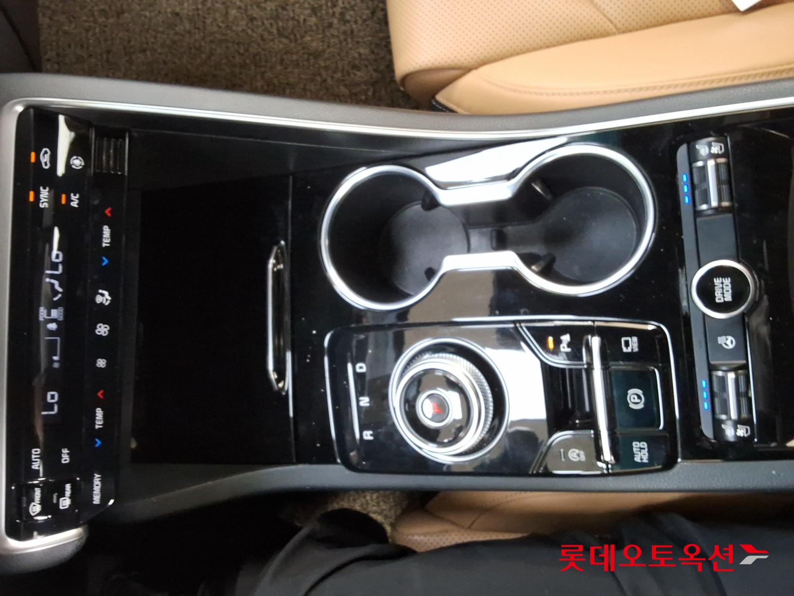Kia K5 - 32
