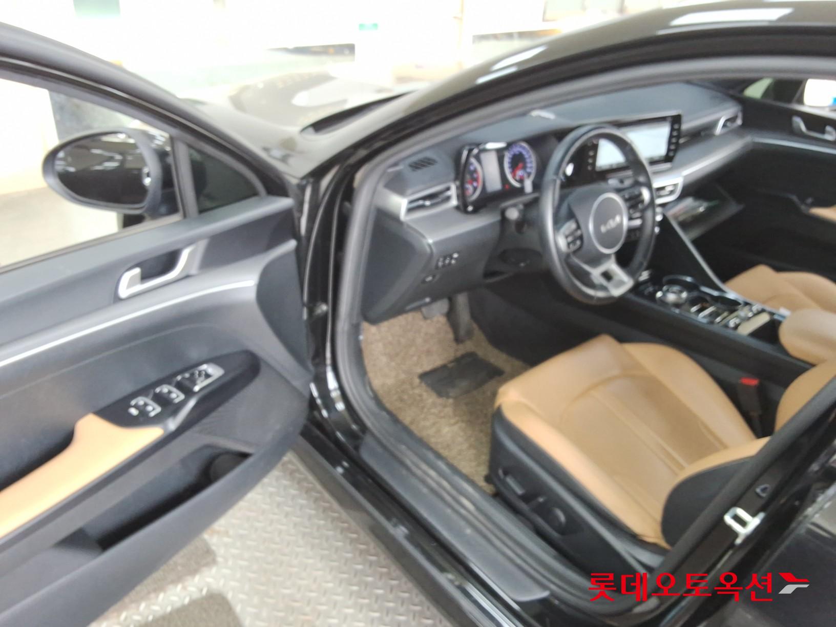 Kia K5 - 36