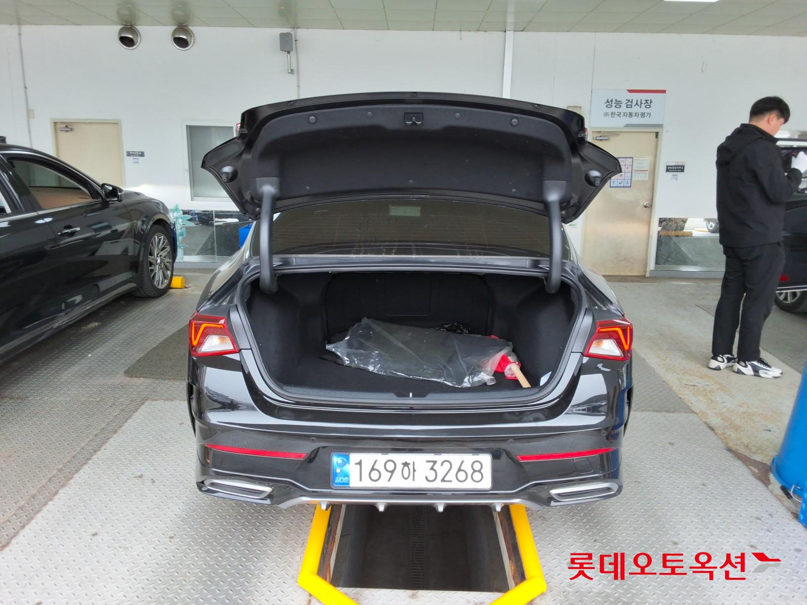 Kia K5 - 9