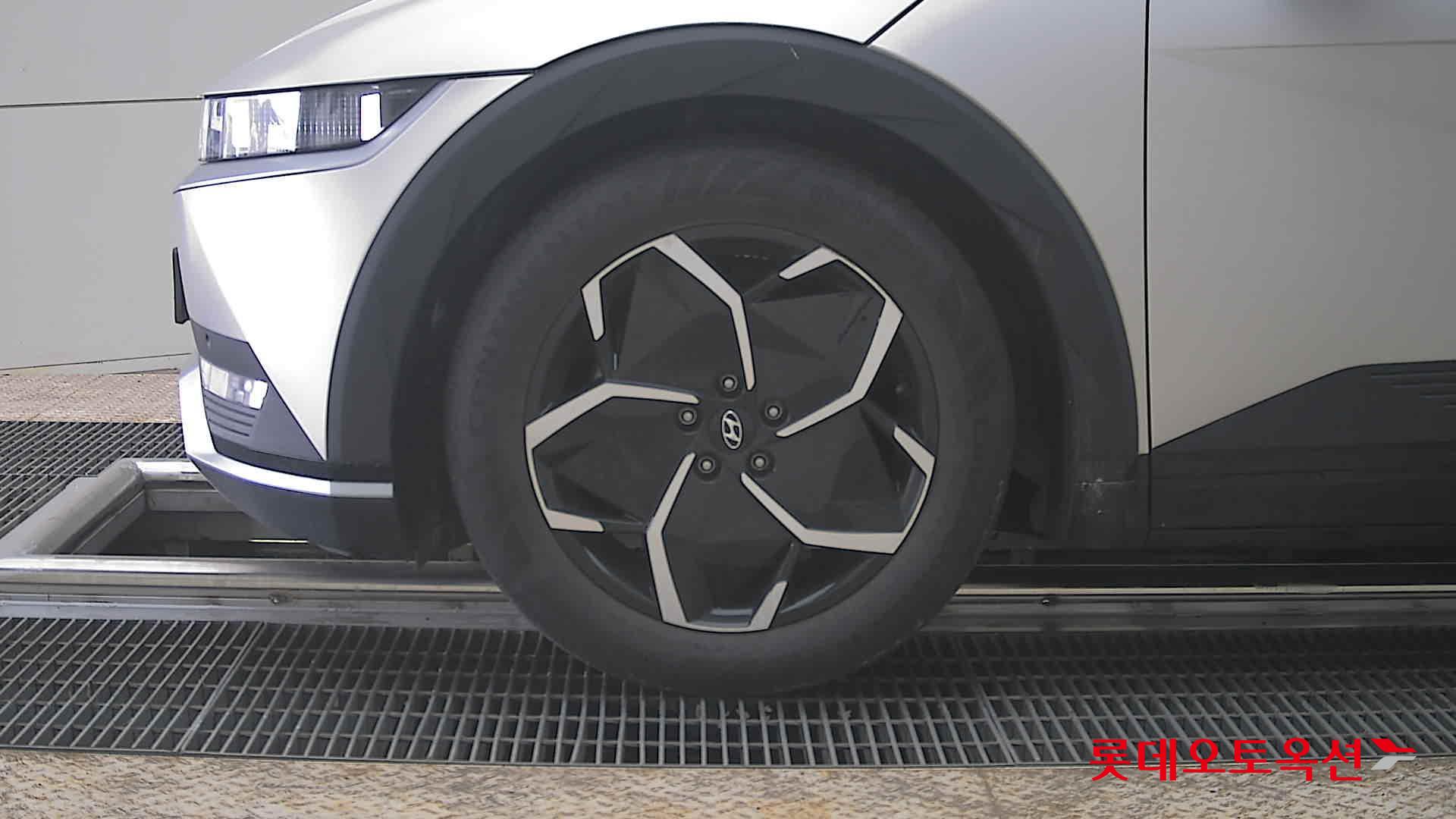 هيونداي أيونيك