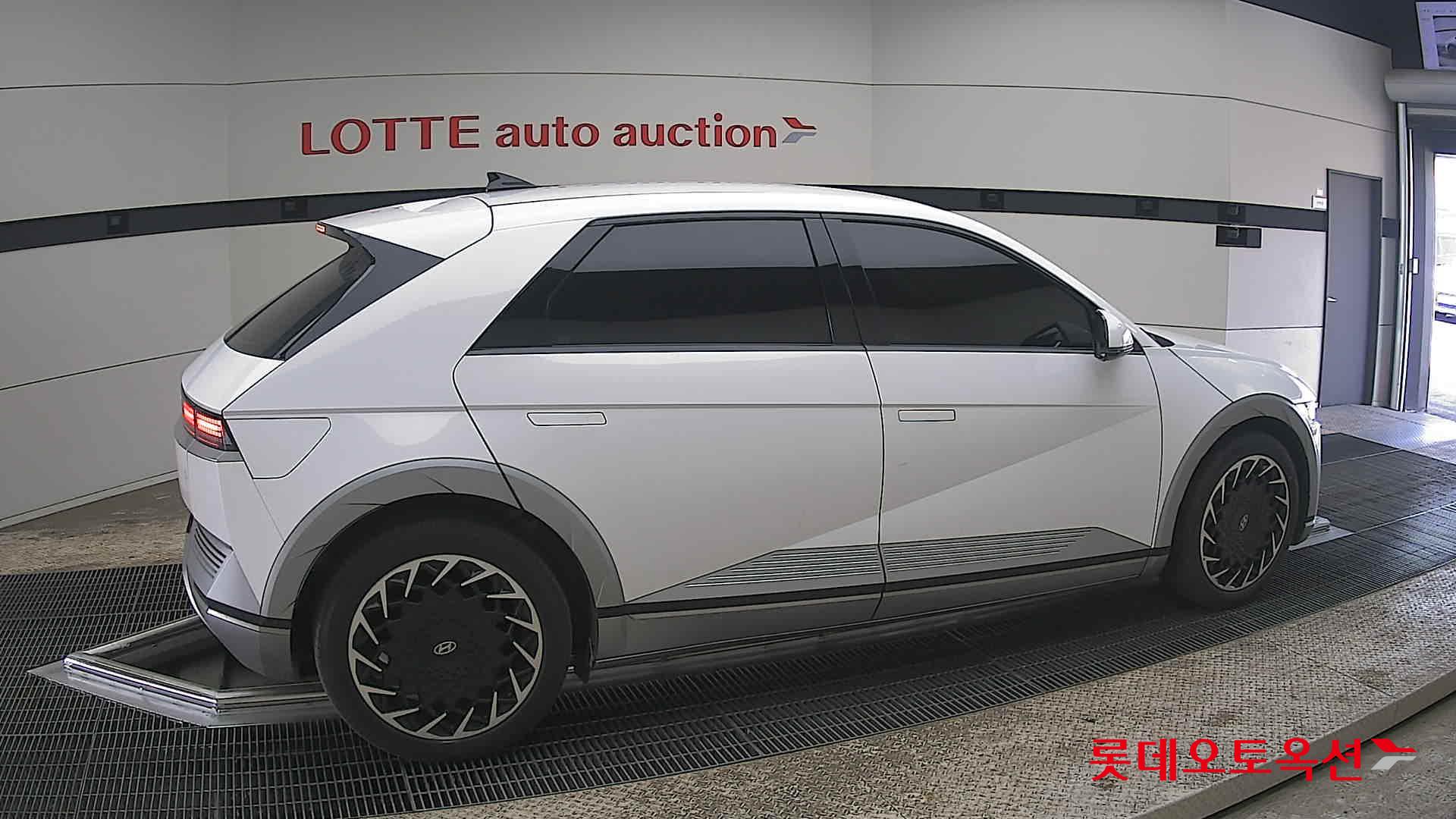 هيونداي أيونيك