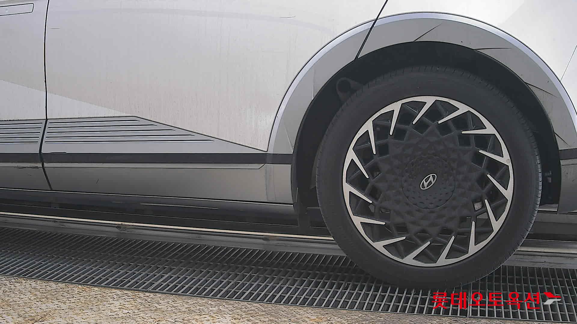 هيونداي أيونيك