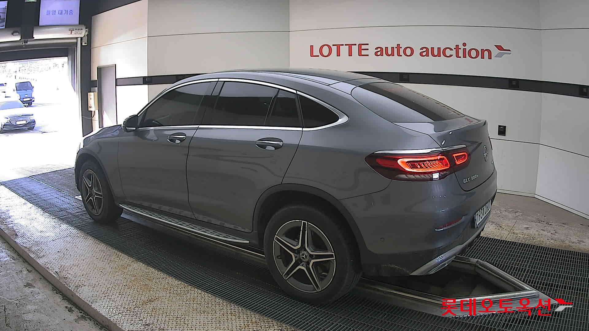 메르세데스-벤츠 GLC 2022 - 이미지 15