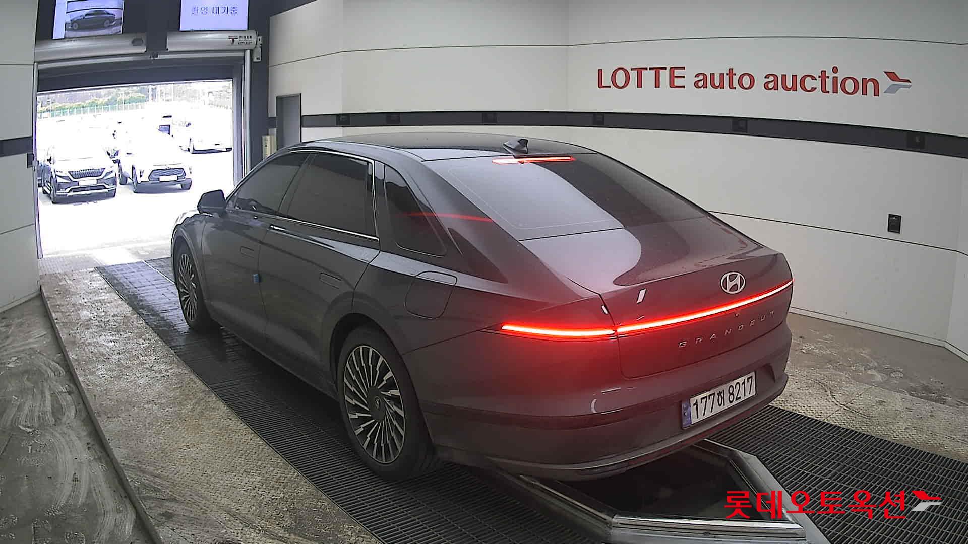 هيونداي أزيرا