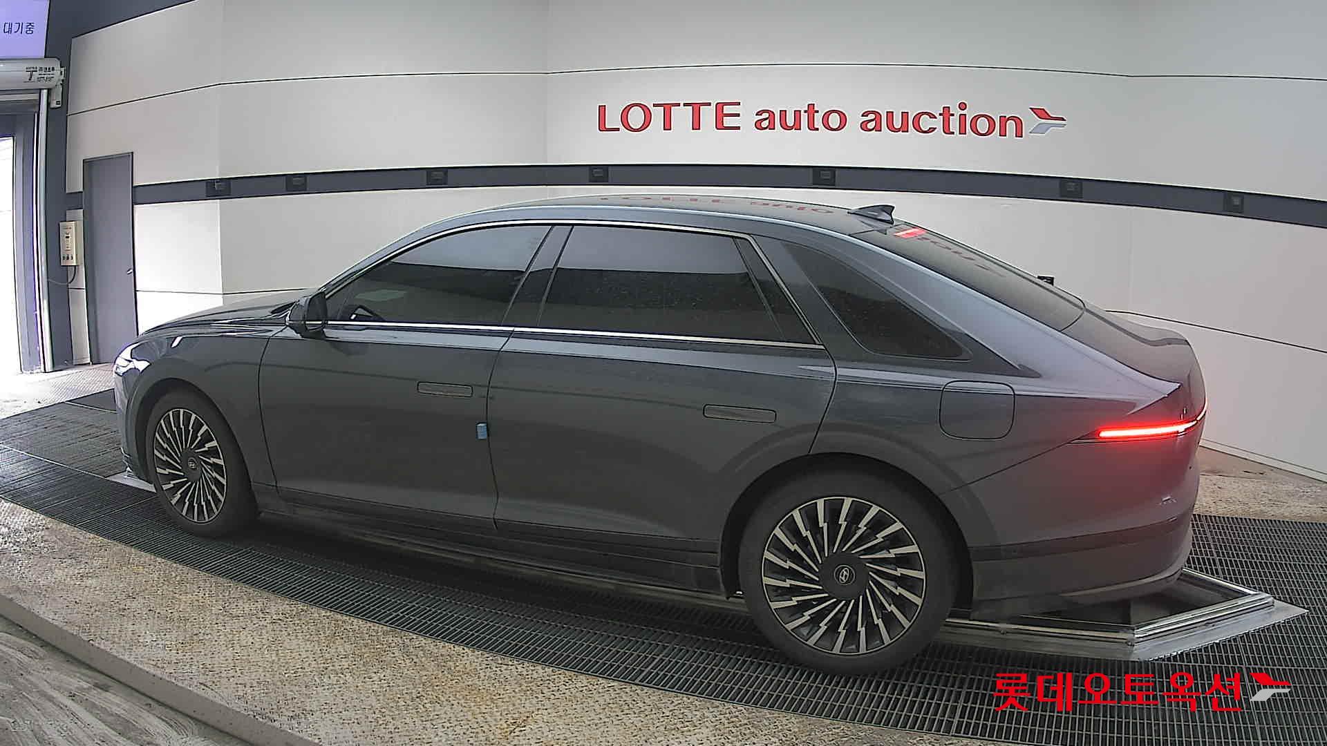 هيونداي أزيرا