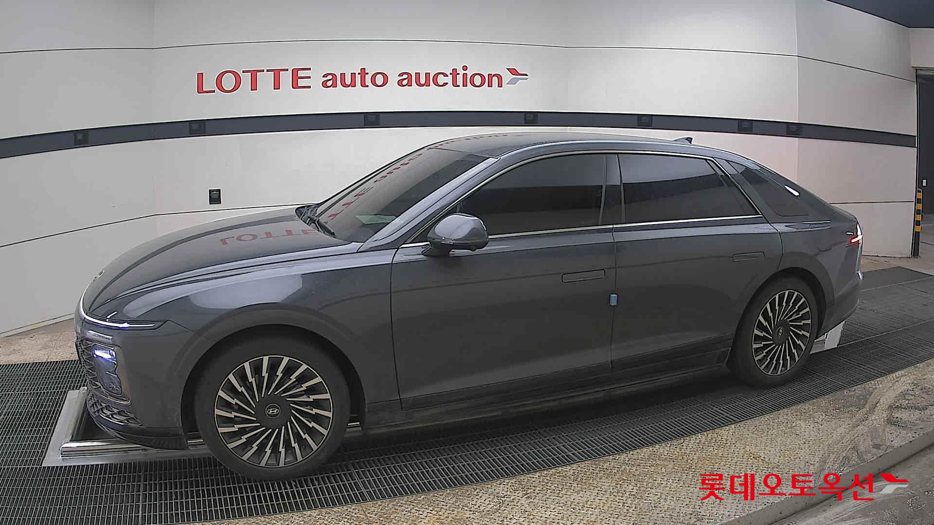 هيونداي أزيرا