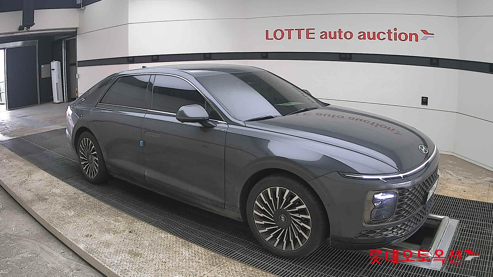 هيونداي أزيرا