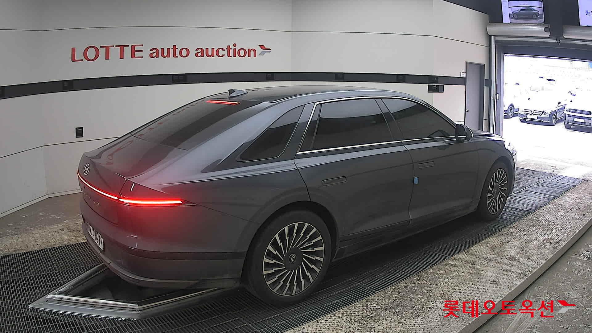 هيونداي أزيرا