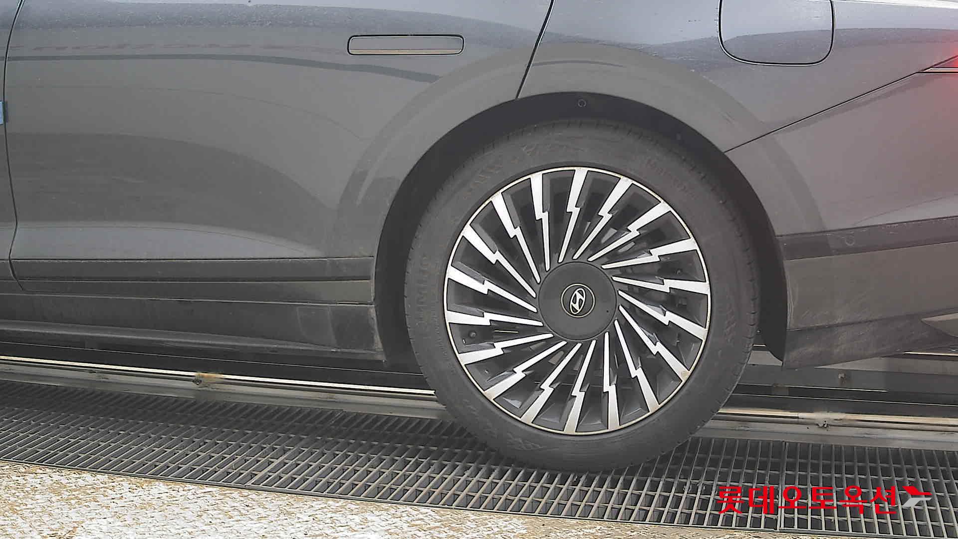 هيونداي أزيرا