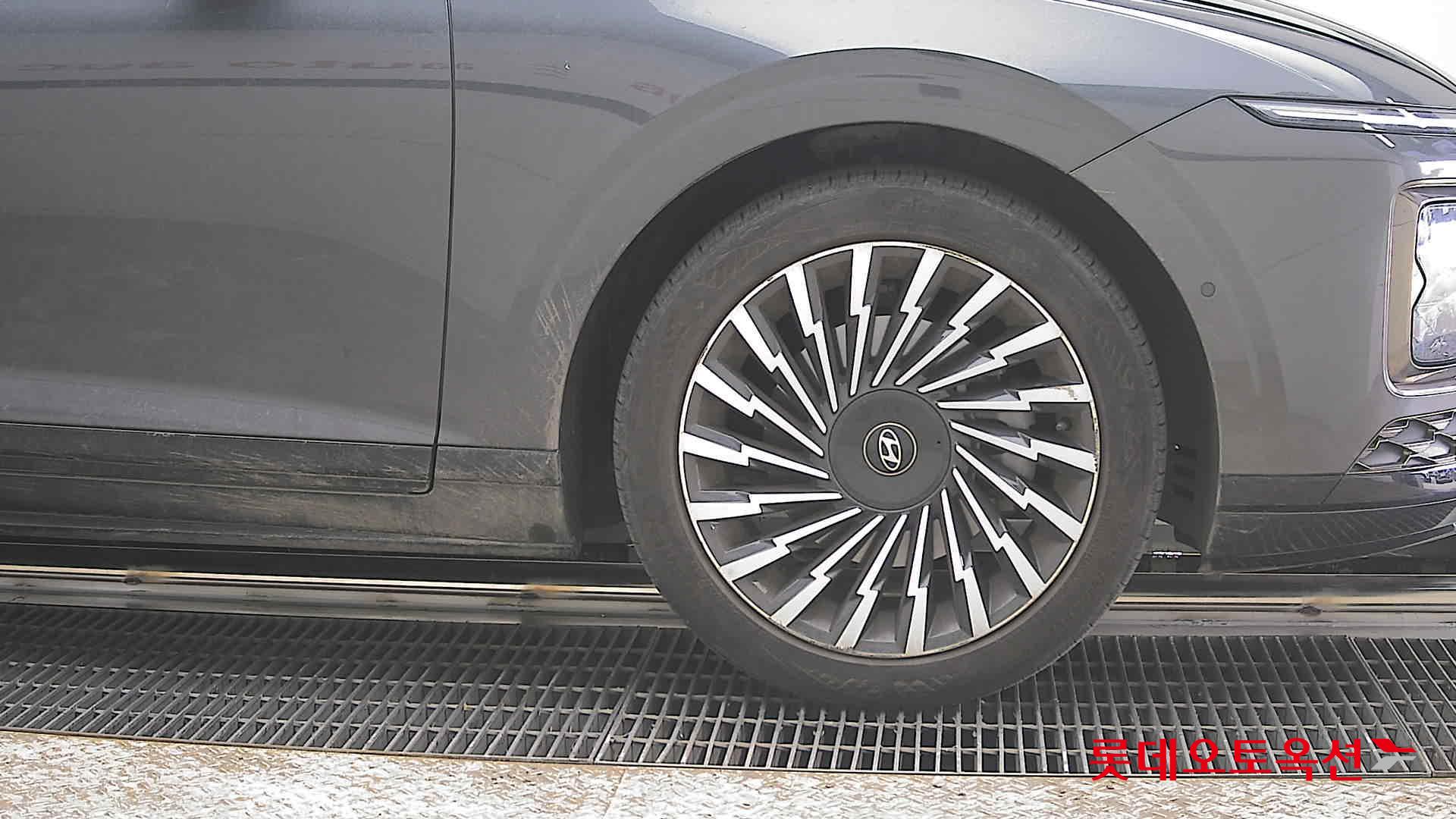 هيونداي أزيرا