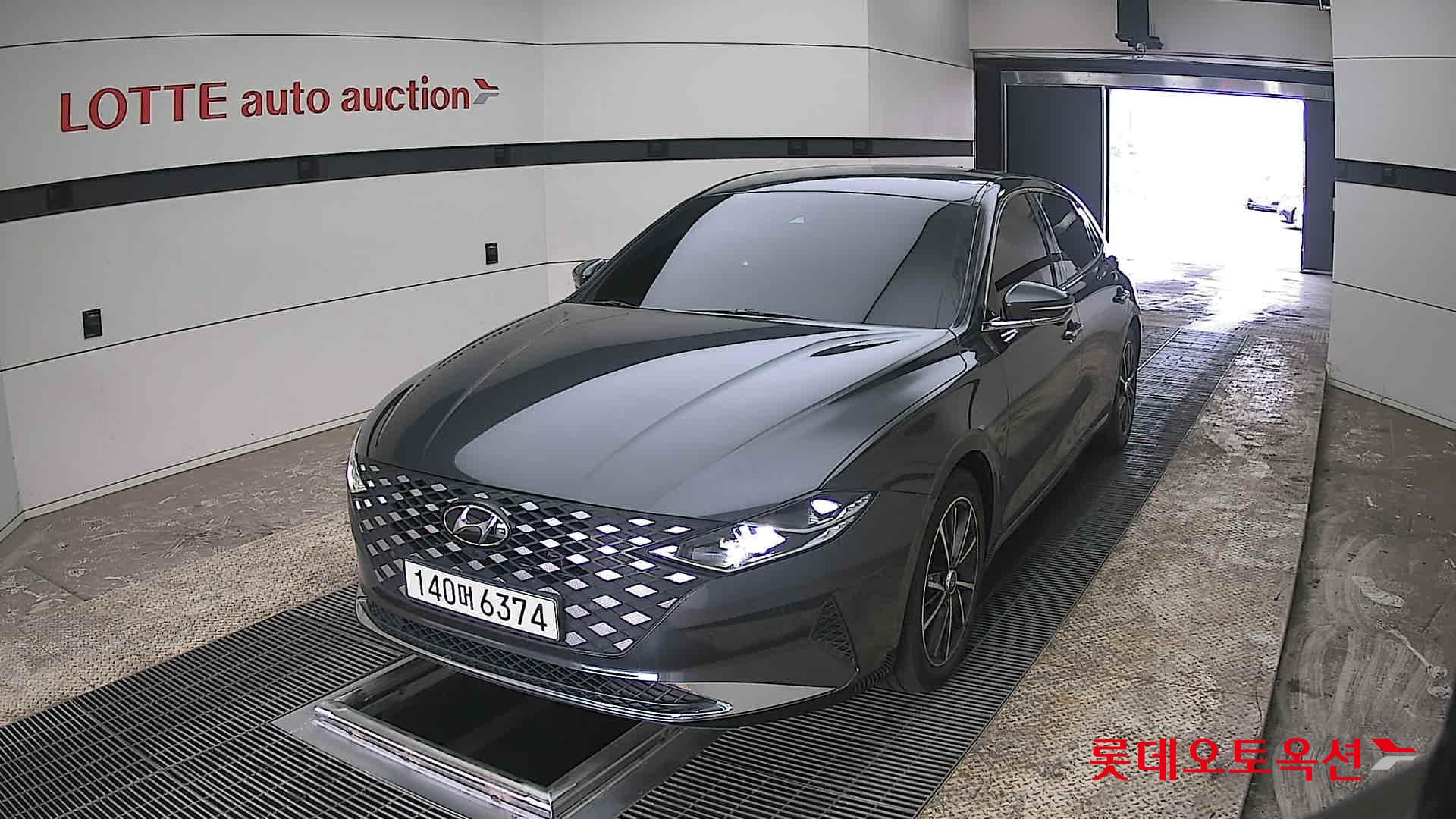 هيونداي أزيرا