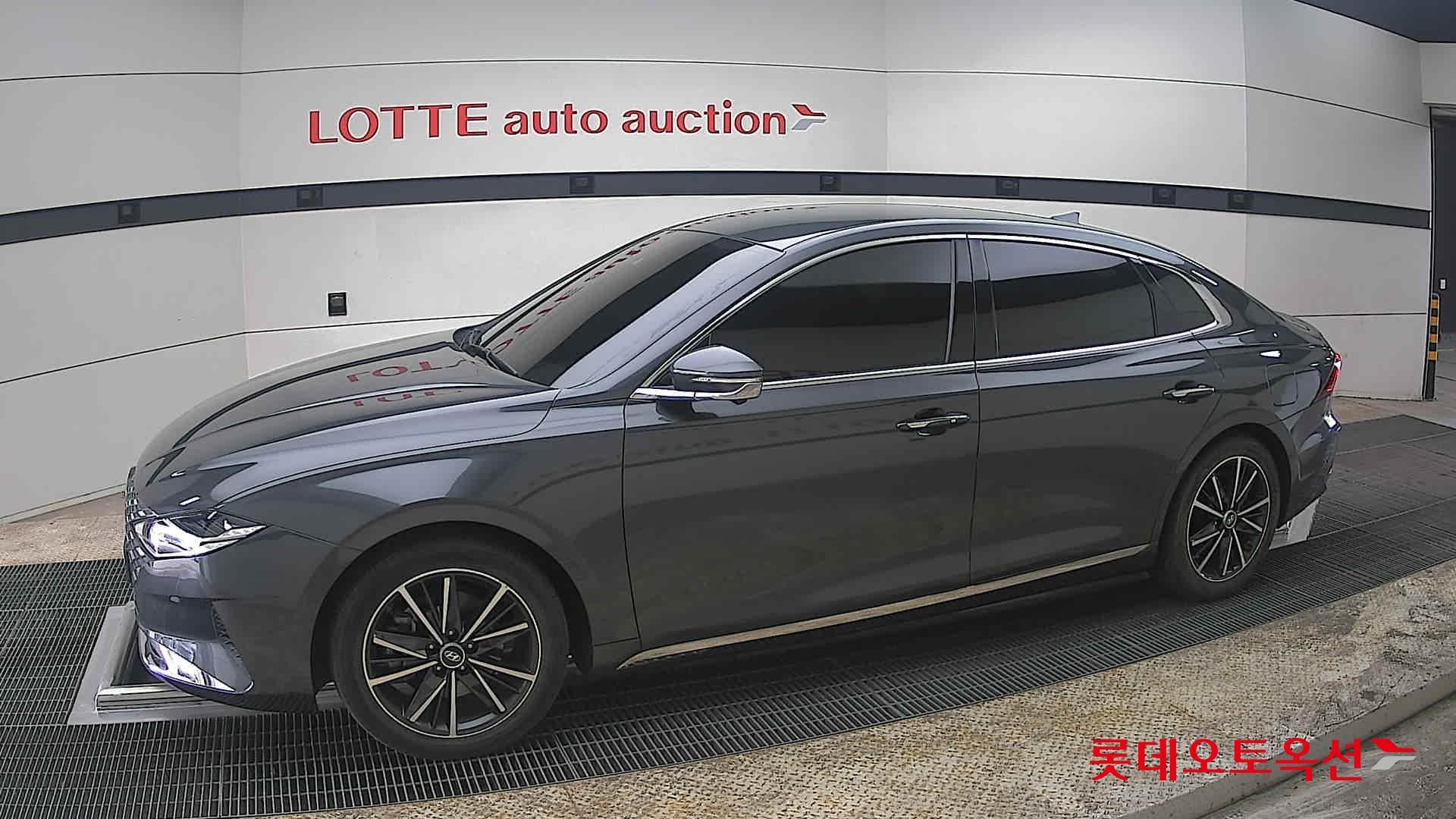 هيونداي أزيرا