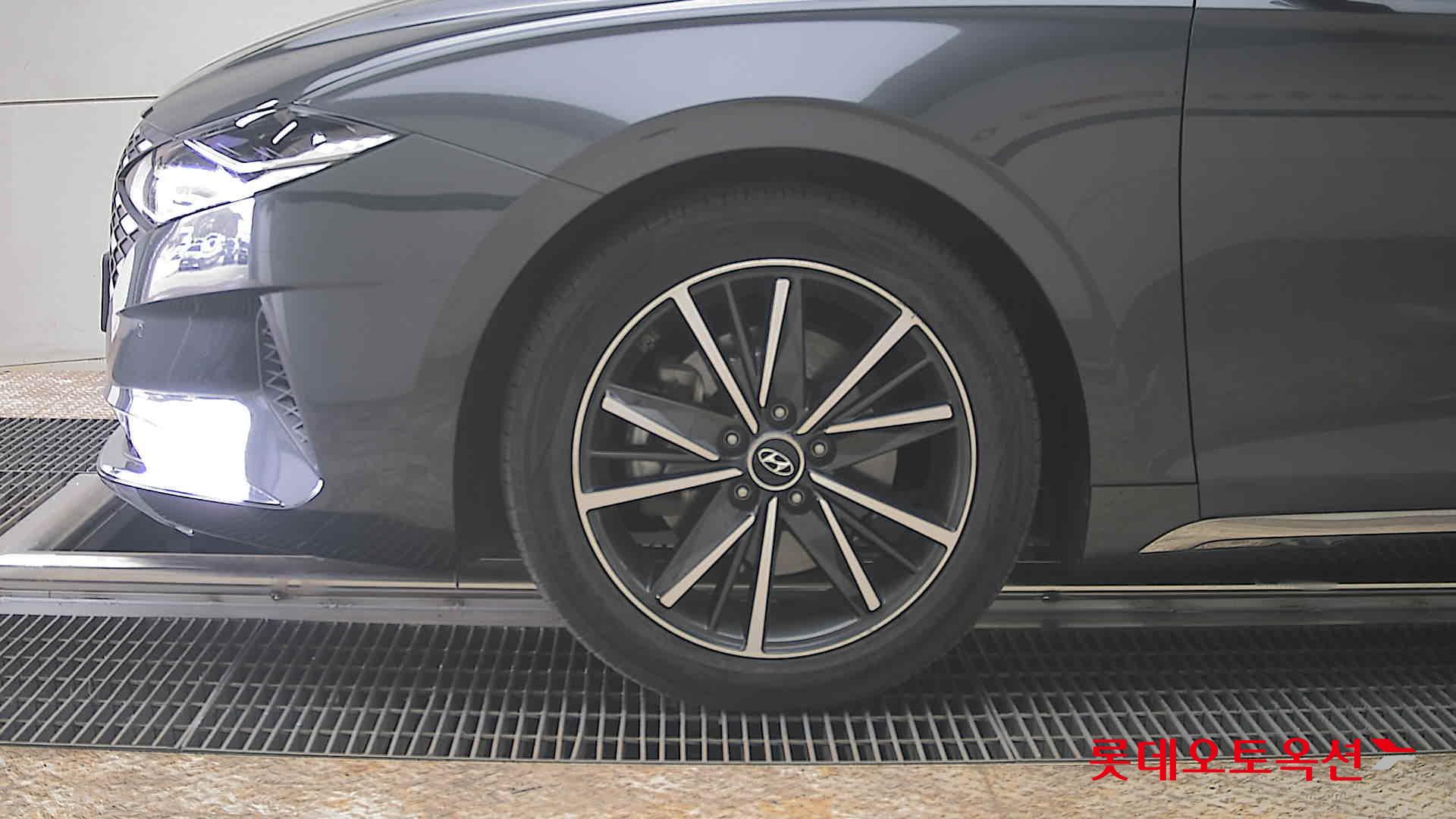 هيونداي أزيرا