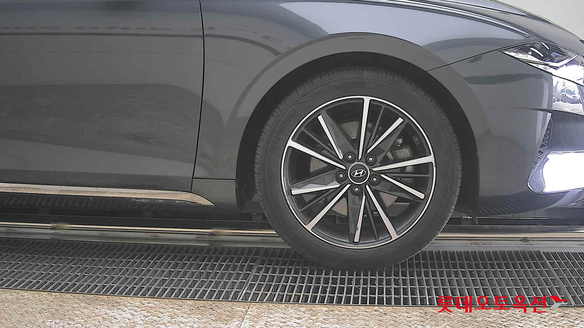 هيونداي أزيرا