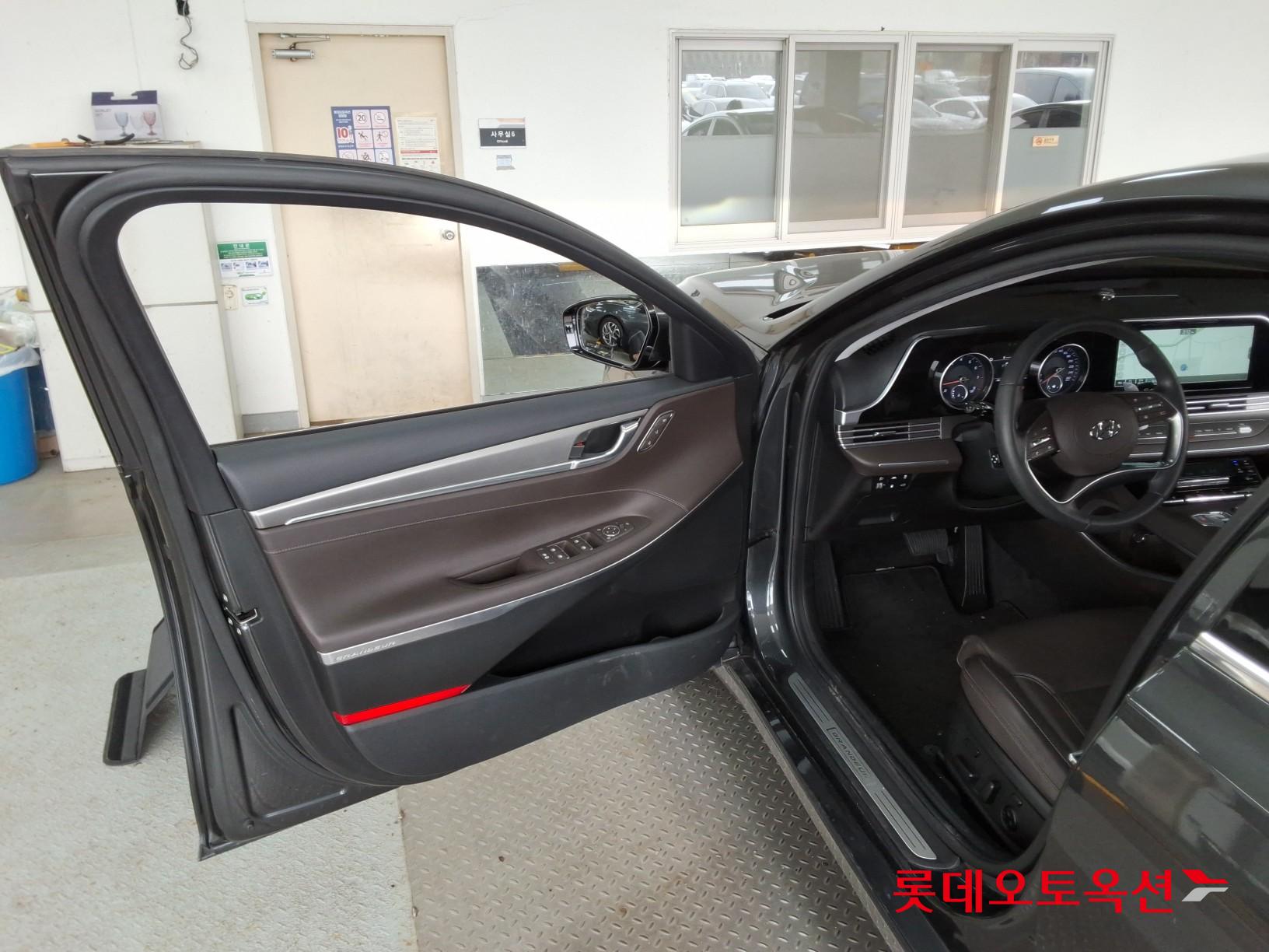 هيونداي أزيرا