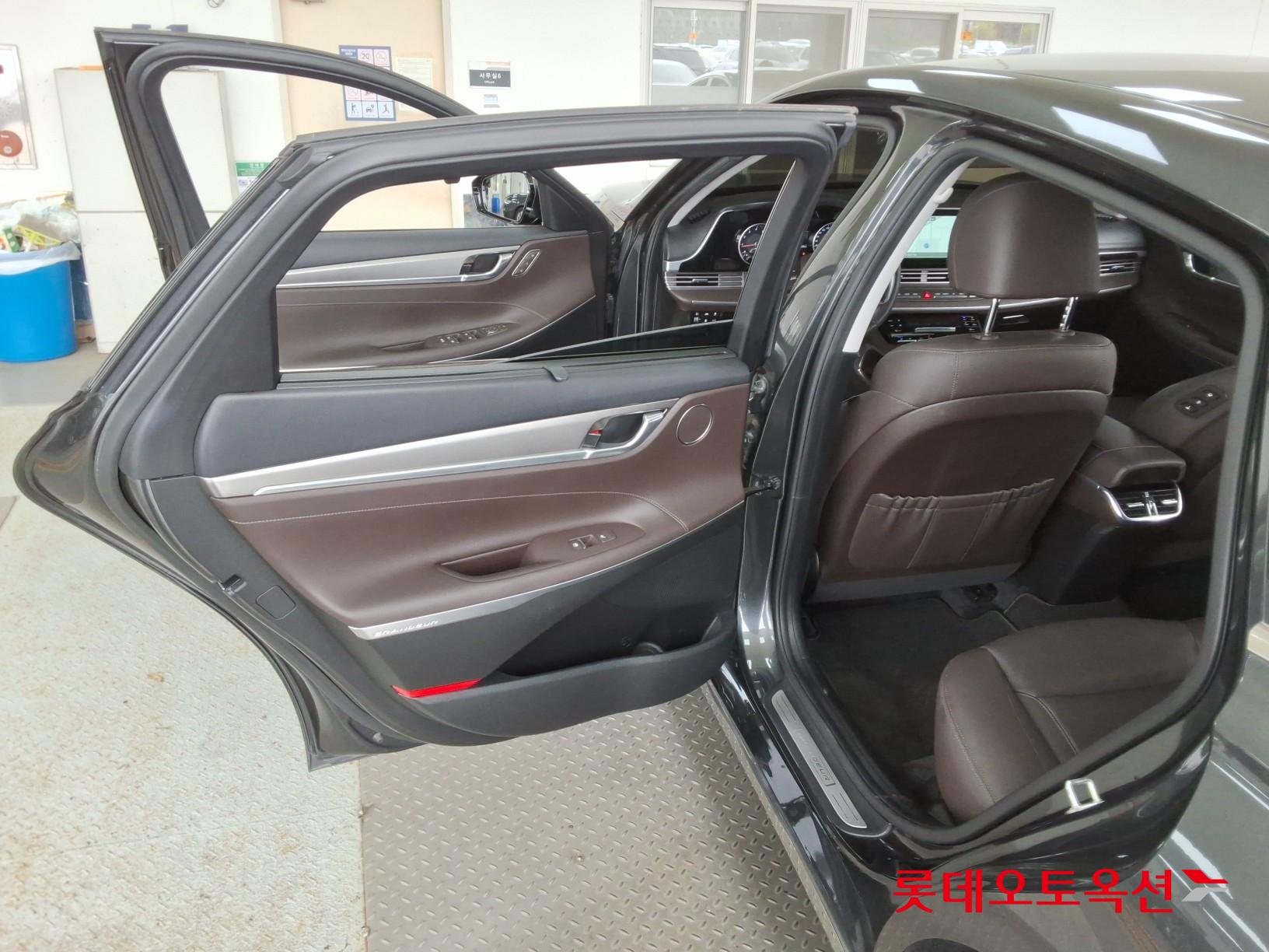 هيونداي أزيرا