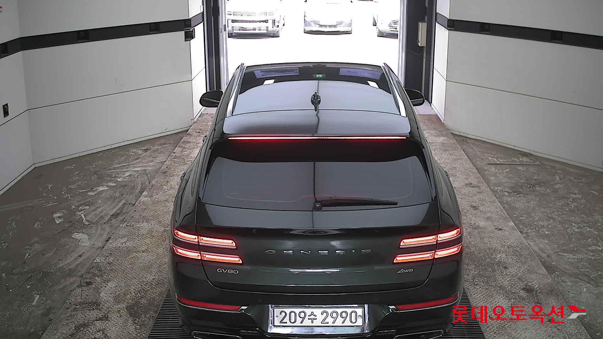 جينسس جي في 80