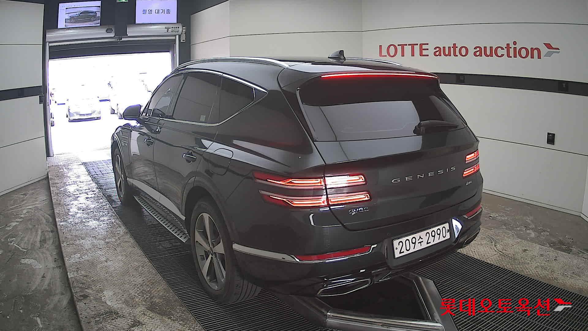 جينسس جي في 80