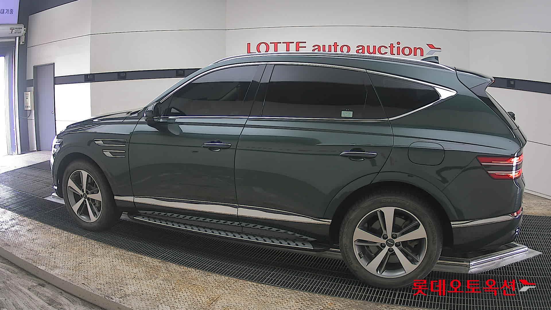 جينسس جي في 80