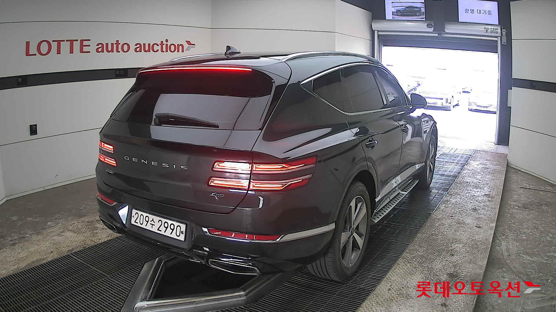 جينسس جي في 80