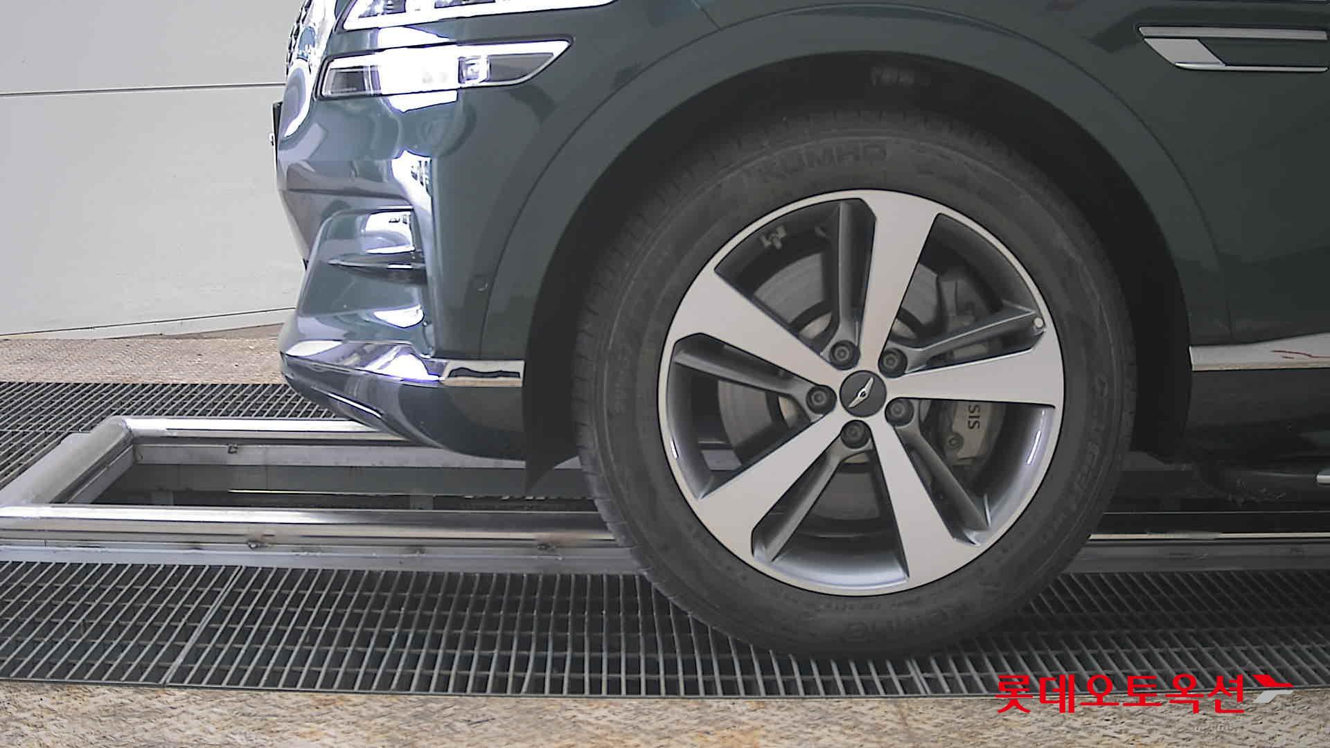 جينسس جي في 80