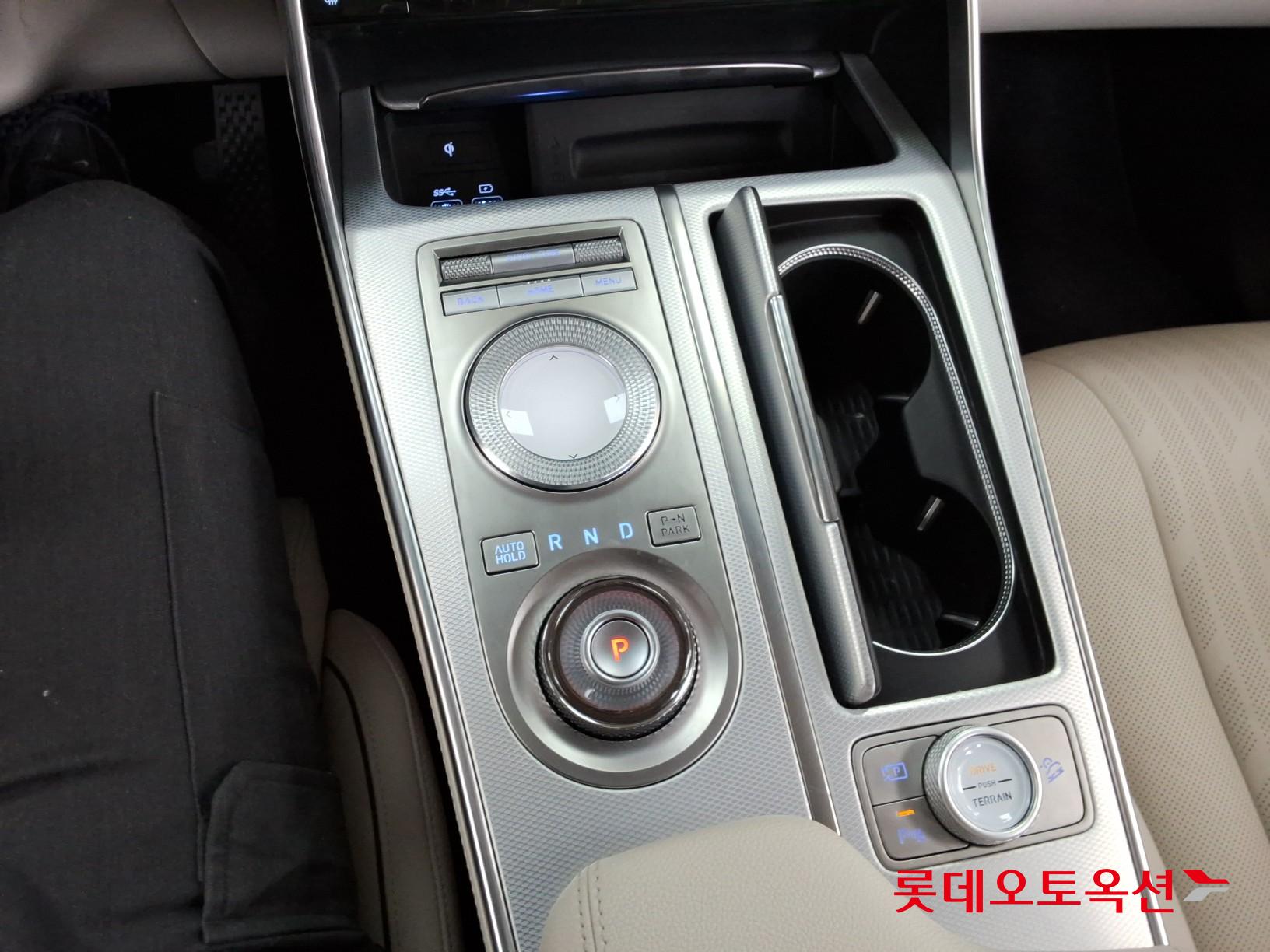 جينسس جي في 80