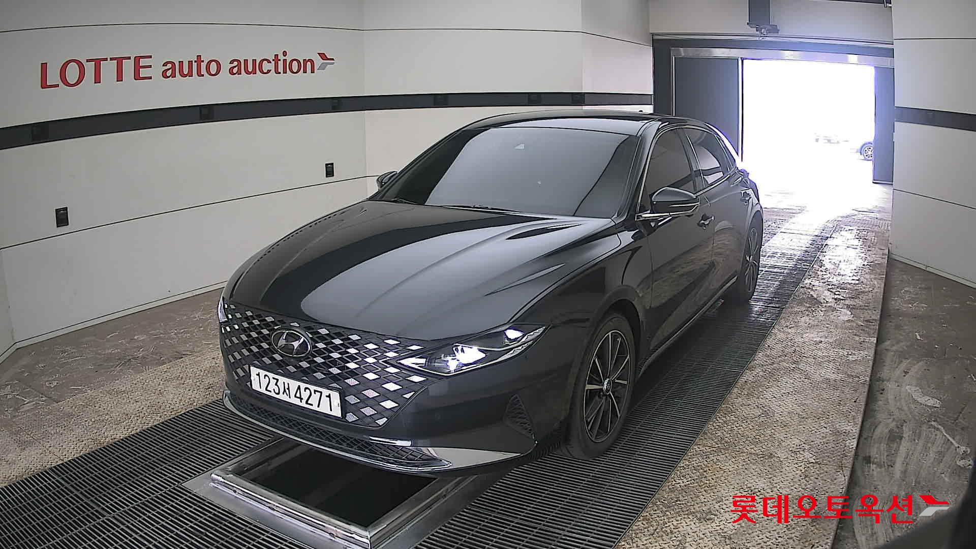 هيونداي أزيرا