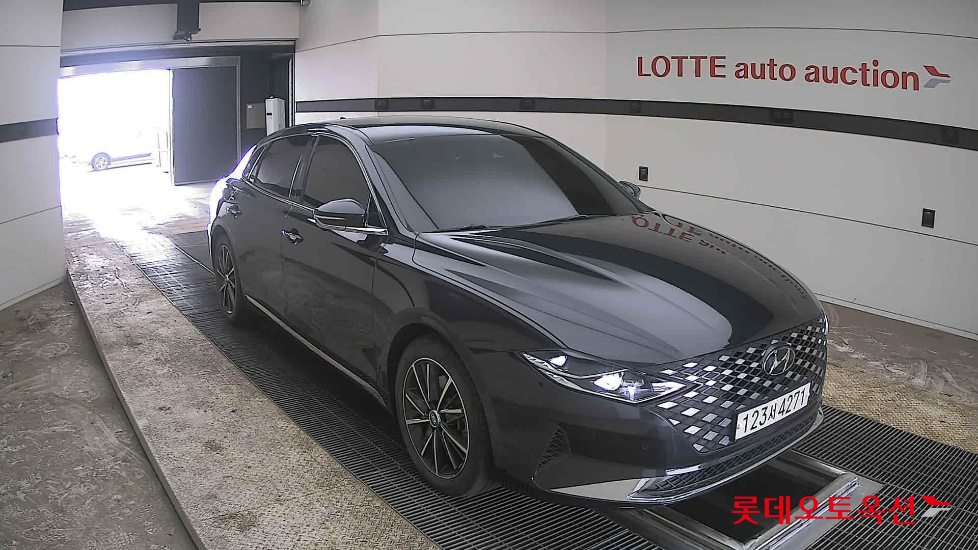 هيونداي أزيرا