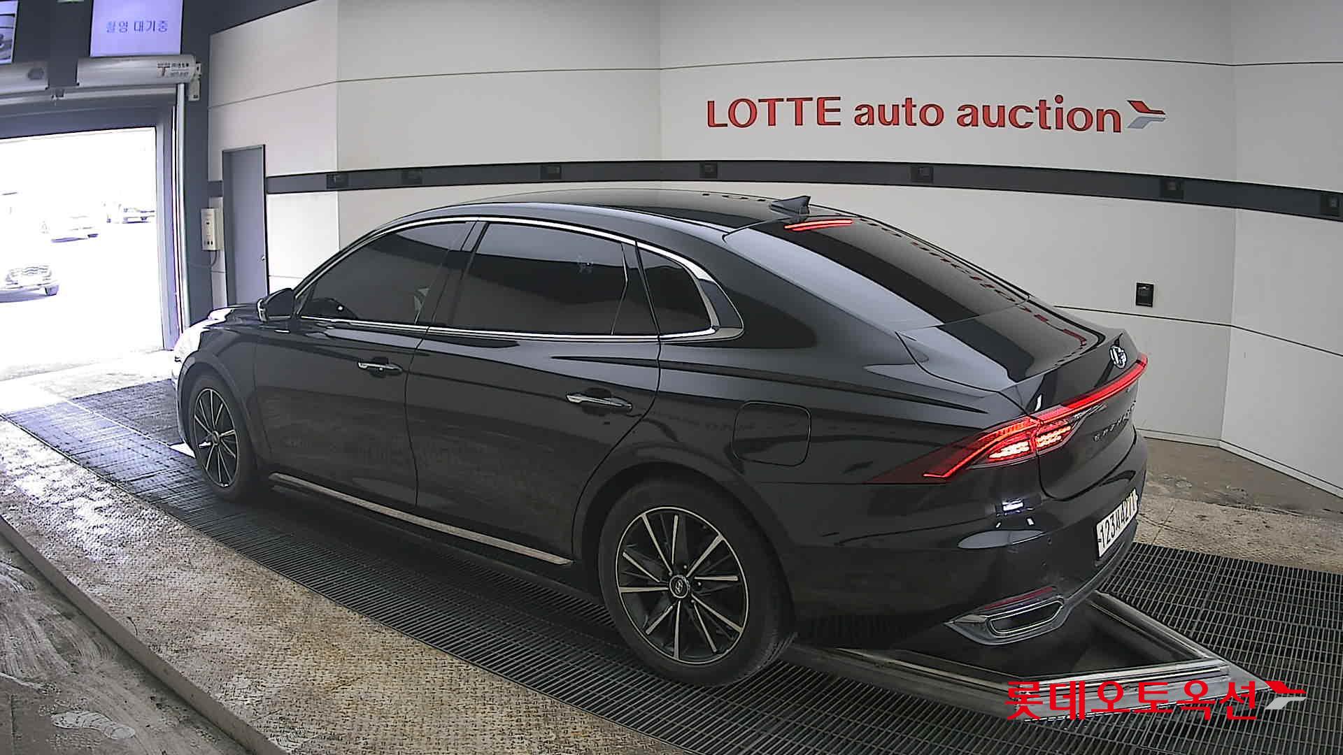 هيونداي أزيرا