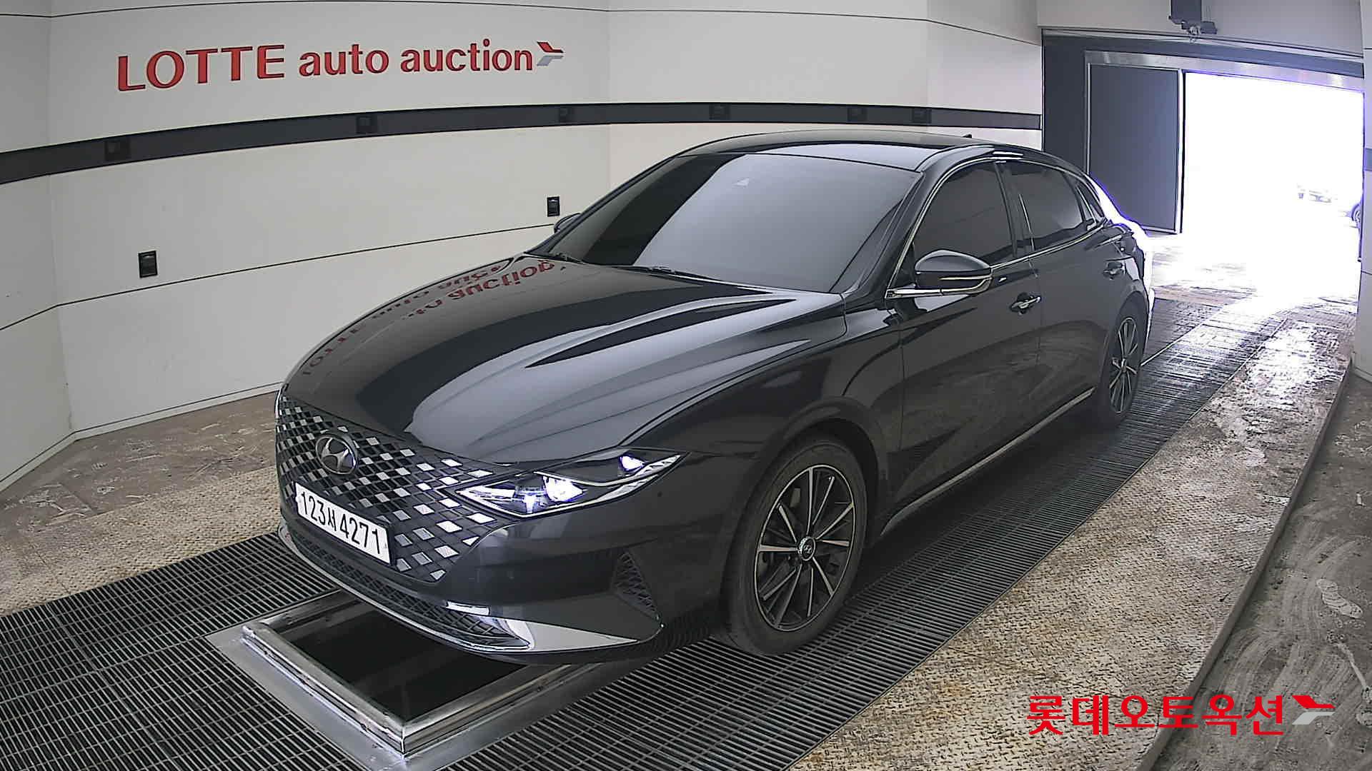 هيونداي أزيرا