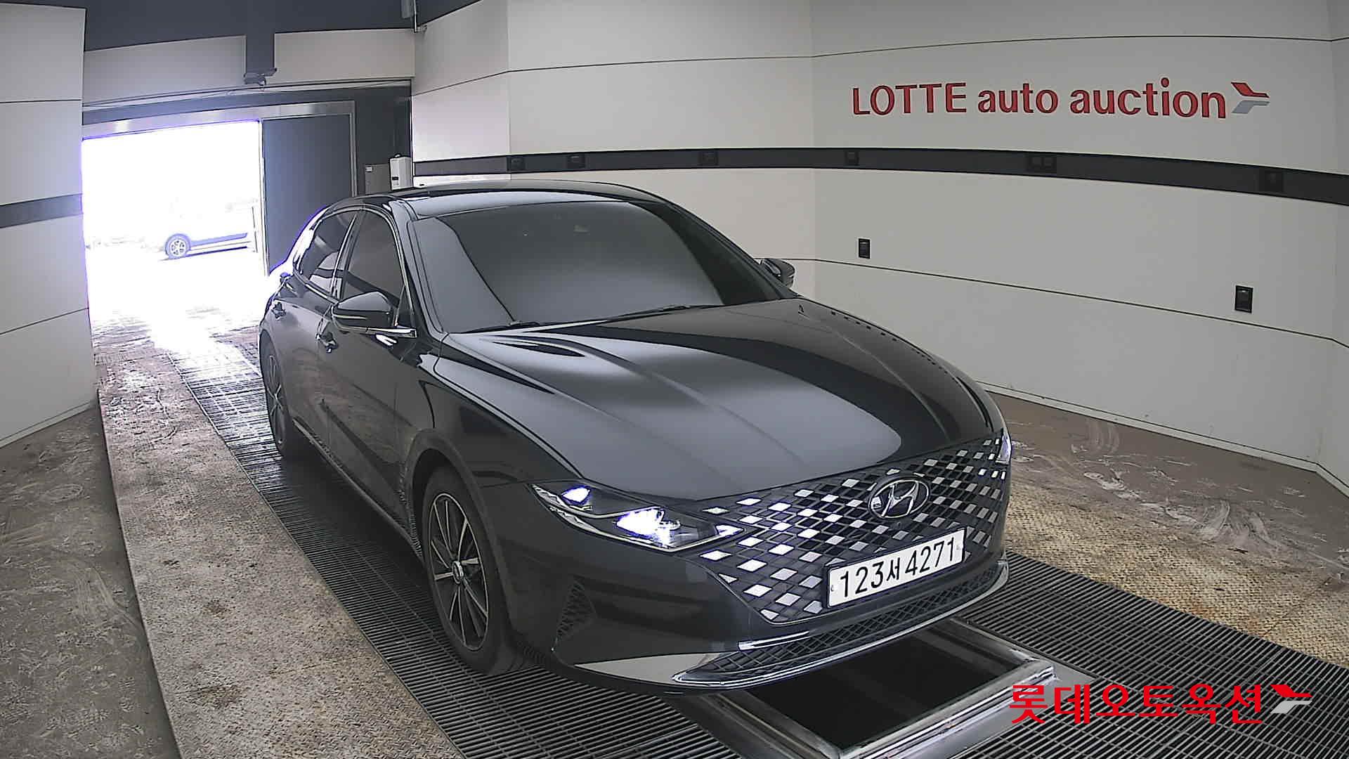 هيونداي أزيرا