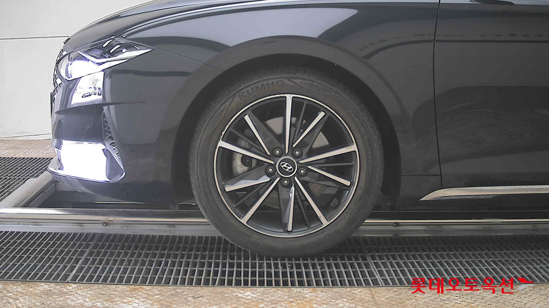 هيونداي أزيرا