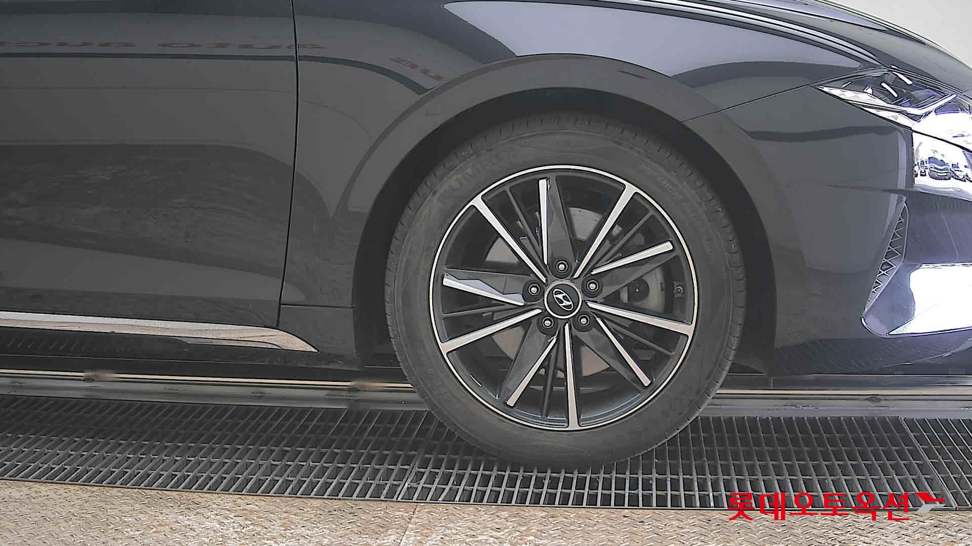 هيونداي أزيرا