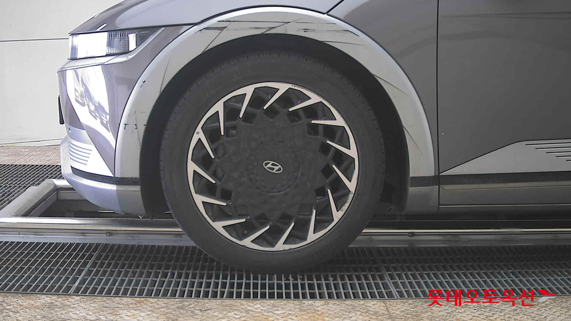 هيونداي أيونيك