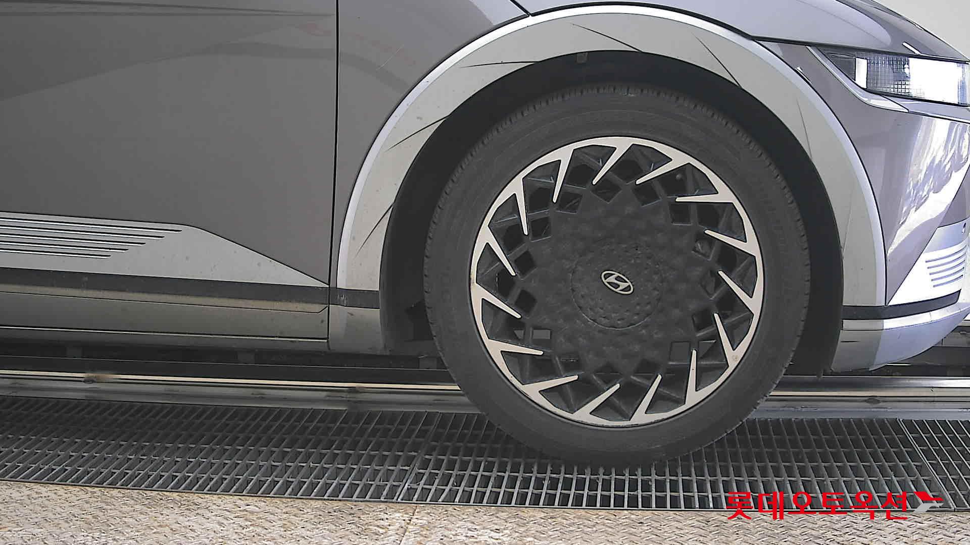 هيونداي أيونيك