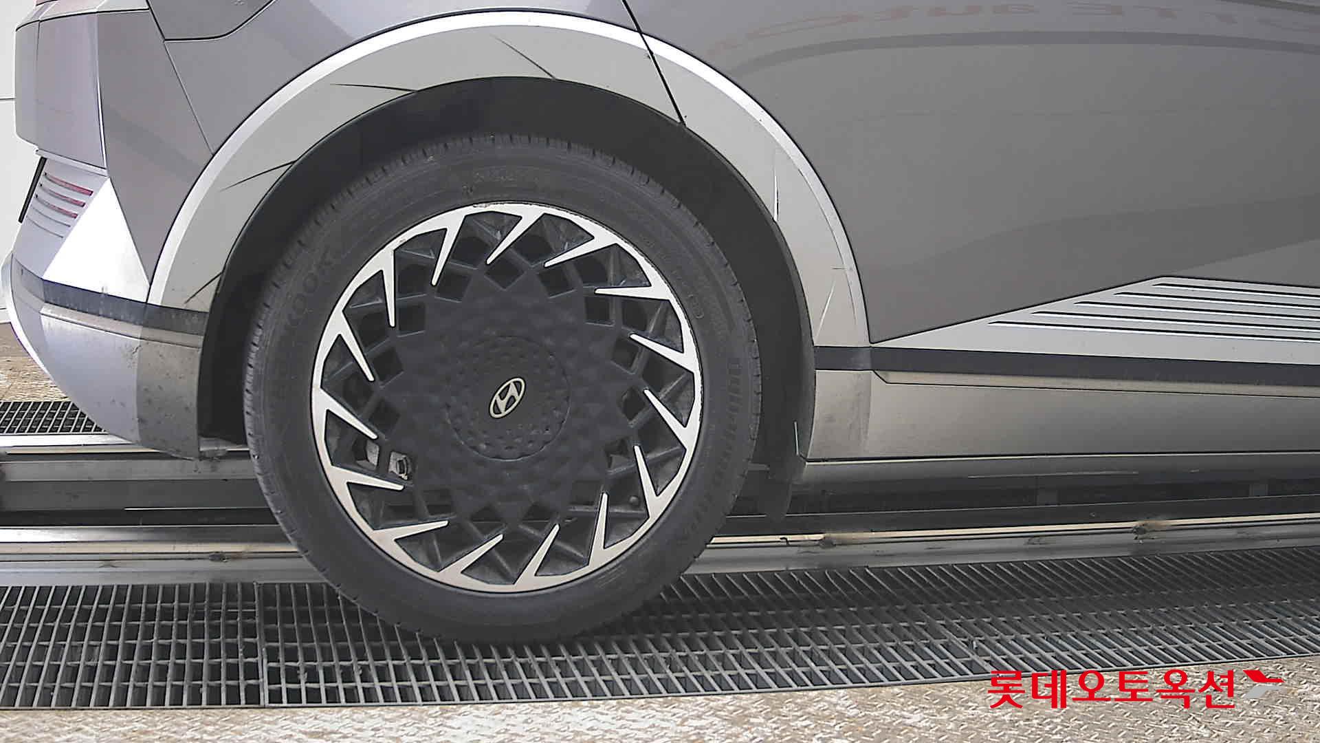 هيونداي أيونيك