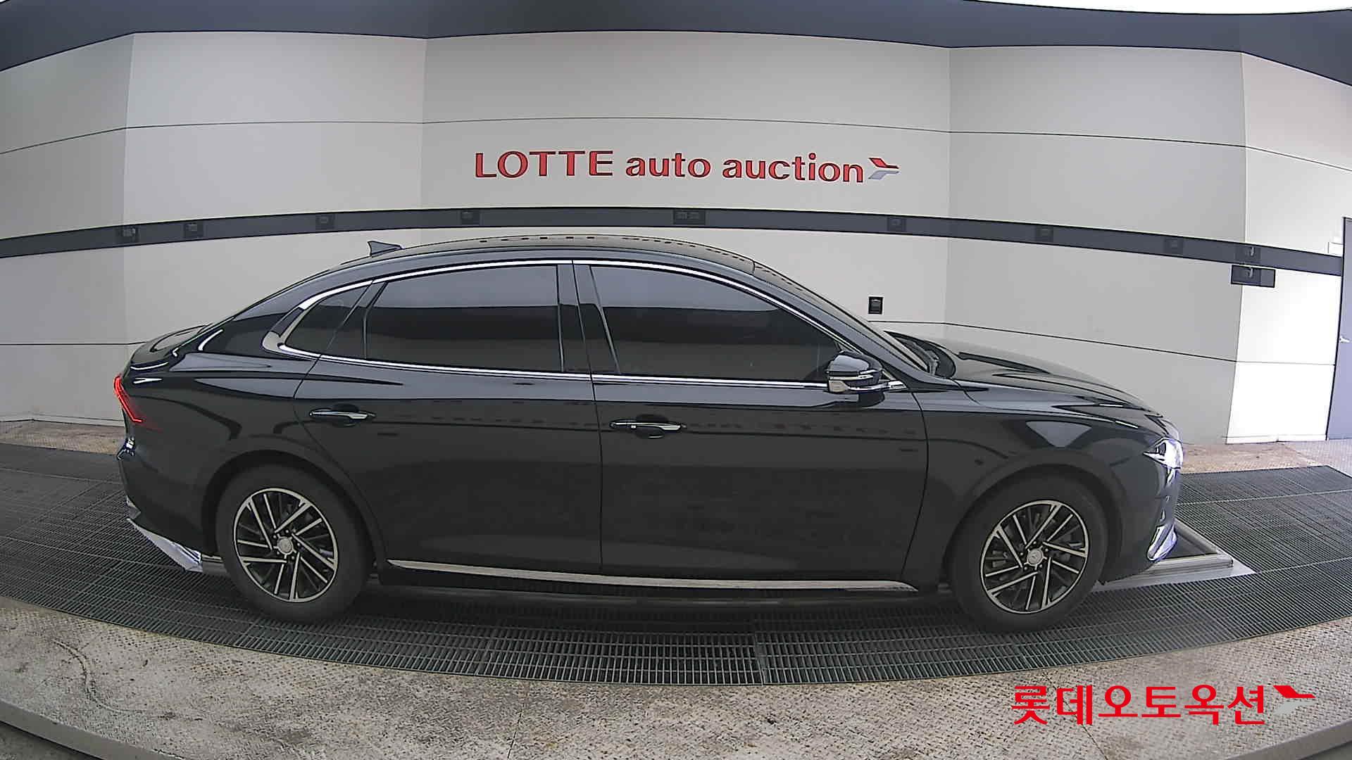 هيونداي أزيرا