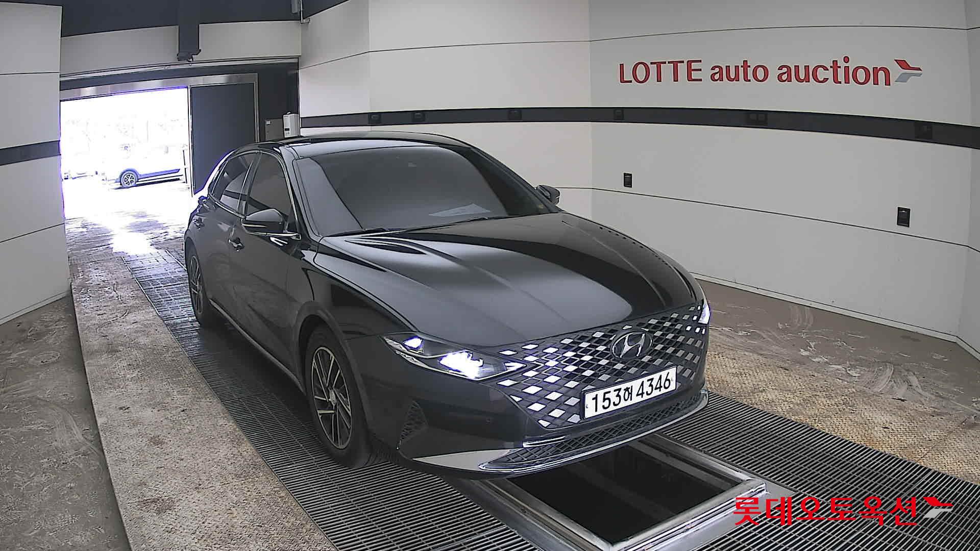 هيونداي أزيرا