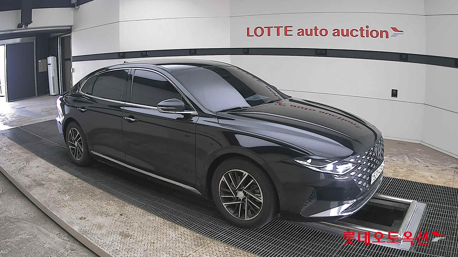 هيونداي أزيرا